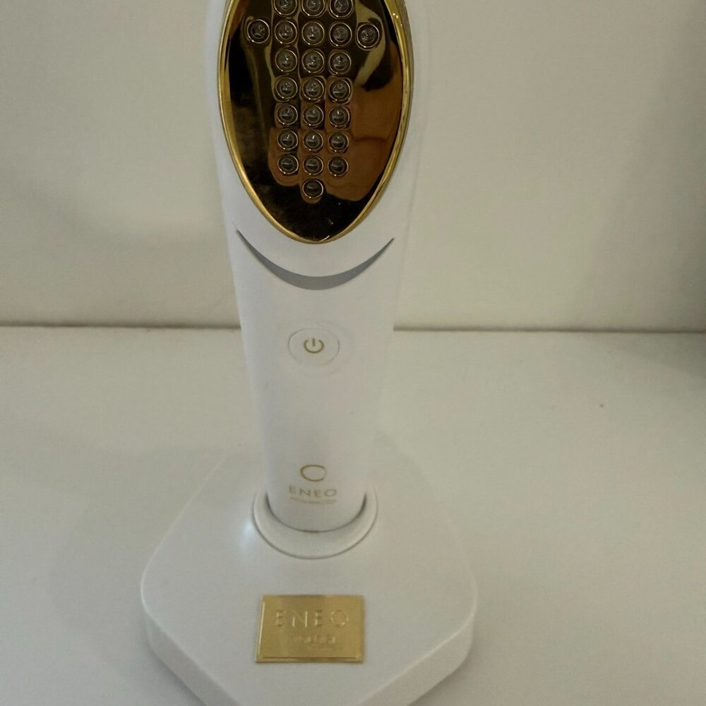 Avologi ENEO Advanced: anti-aging LED skincare device